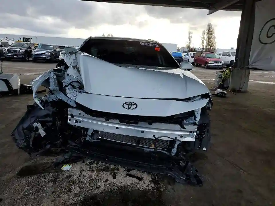 4T1DAACK1SU199293 2025 TOYOTA CAMRY-4