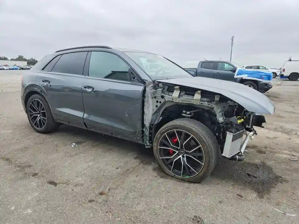 WA1FVAF17MD019669 2021 AUDI Q8-3