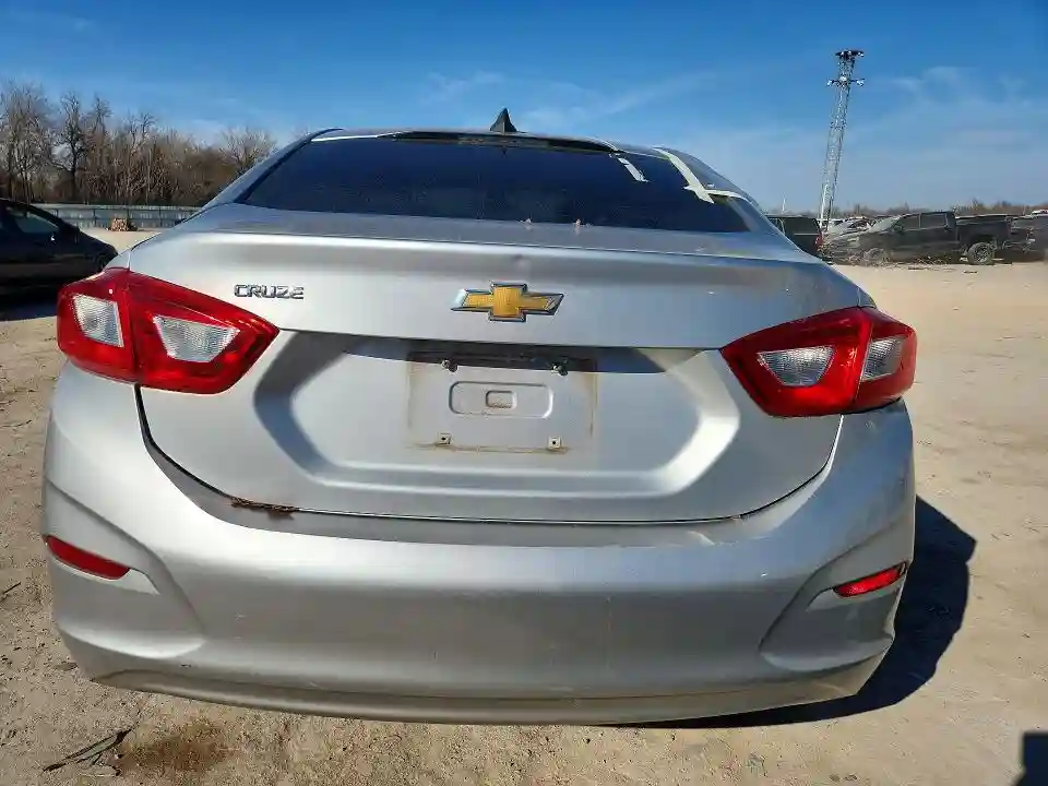 1G1BC5SM6H7178388 2017 CHEVROLET CRUZE-5