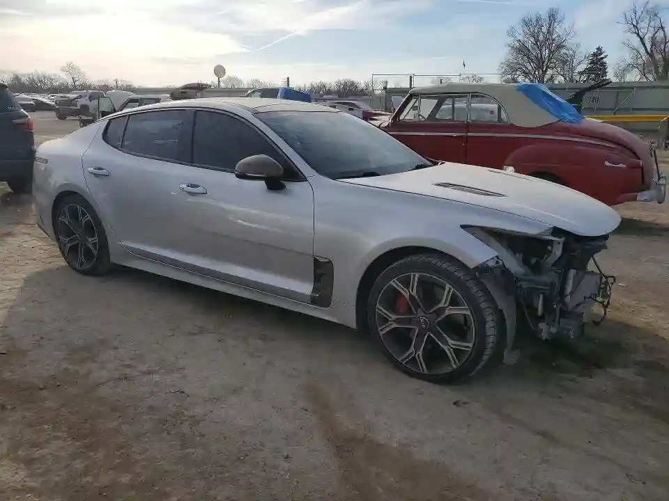 KNAE55LC6J6026950 2018 KIA STINGER-3