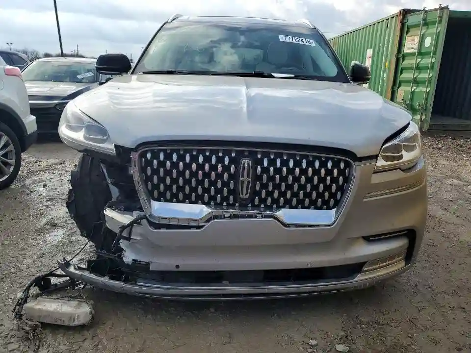 5LM5J9XC0PGL23725 2023 LINCOLN AVIATOR-4