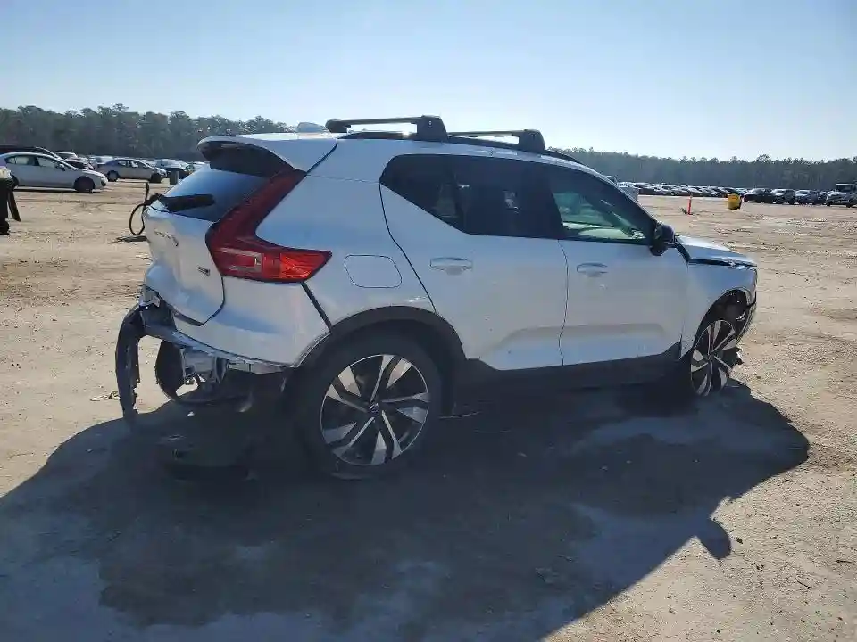 YV4L12UL0R2295769 2024 VOLVO XC40 PLUS-2