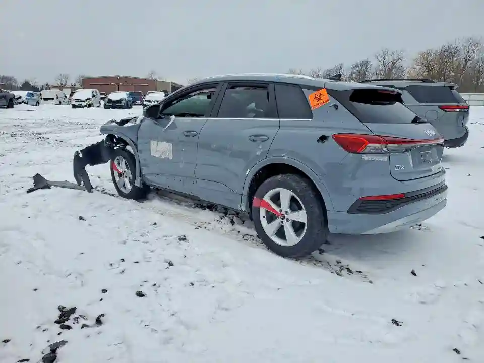 WA1J2BFZ5NP047937 2022 AUDI Q4 E-TRON-1