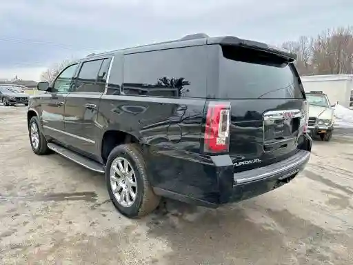 1GKS2HKJXJR144518 2018 GMC YUKON-1