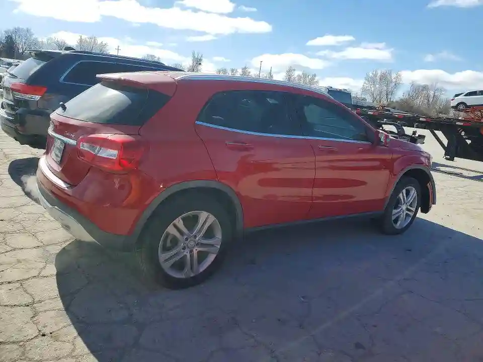 WDCTG4GB7JJ373324 2018 MERCEDES-BENZ GLA 250 4M-2