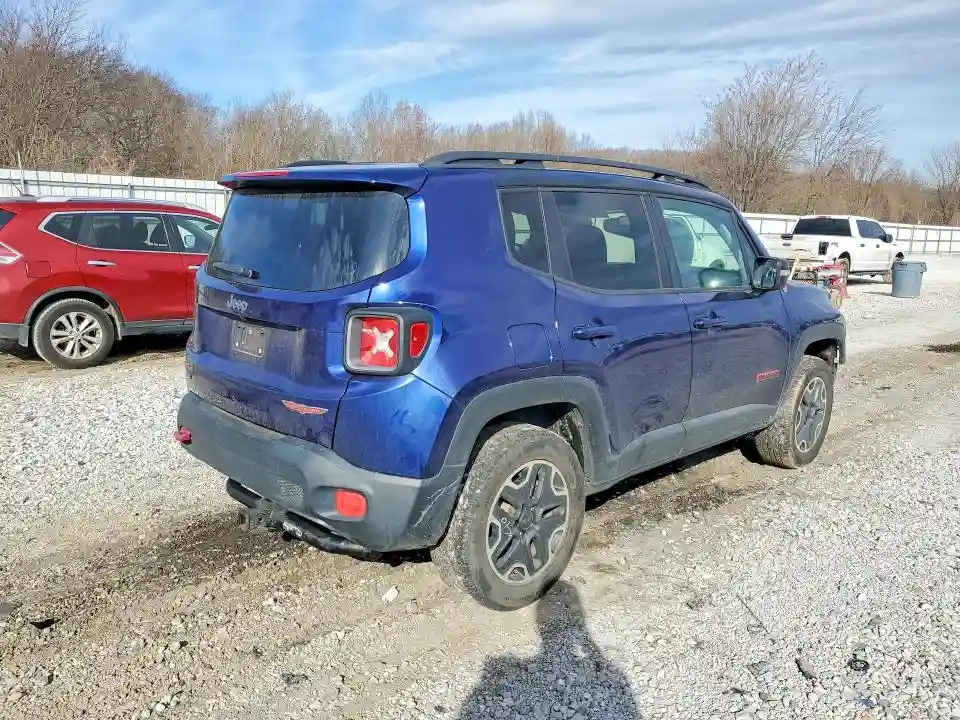 ZACCJBCB8HPF85645 2017 JEEP RENEGADE-2