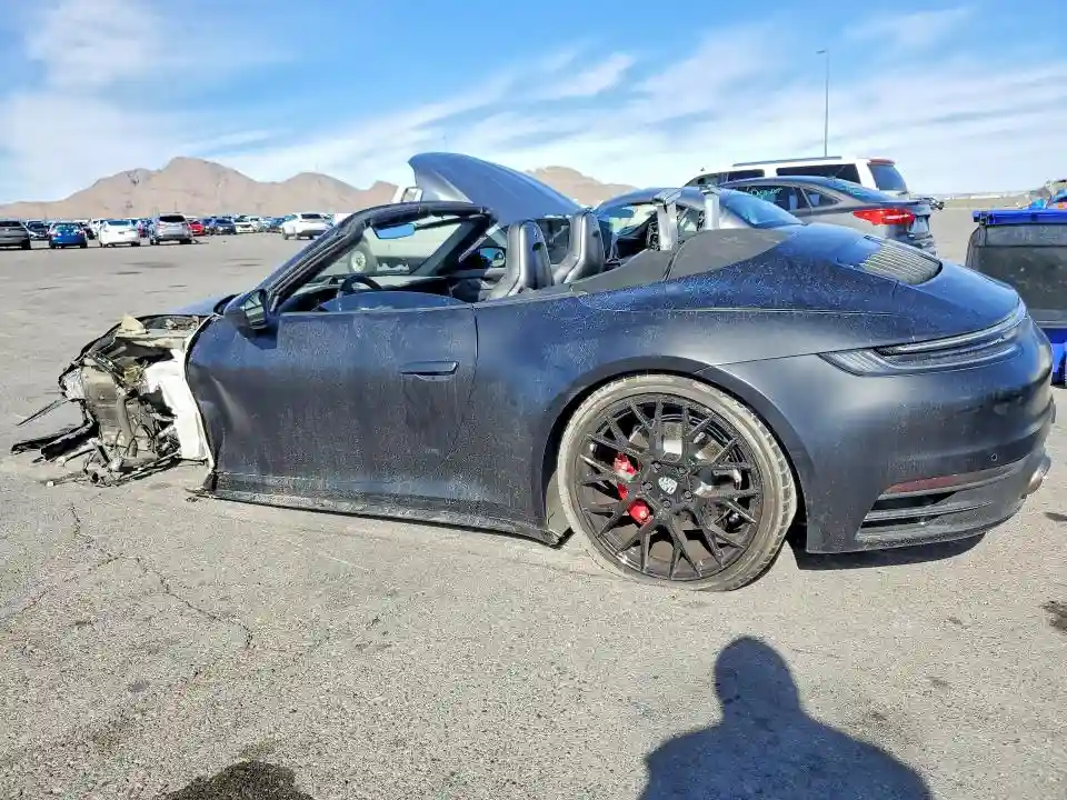 WP0CB2A95NS245601 2022 PORSCHE 911-1