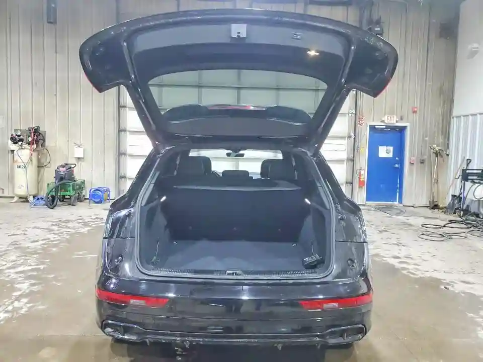 WA1B4AFY0L2021840 2020 AUDI SQ5-5