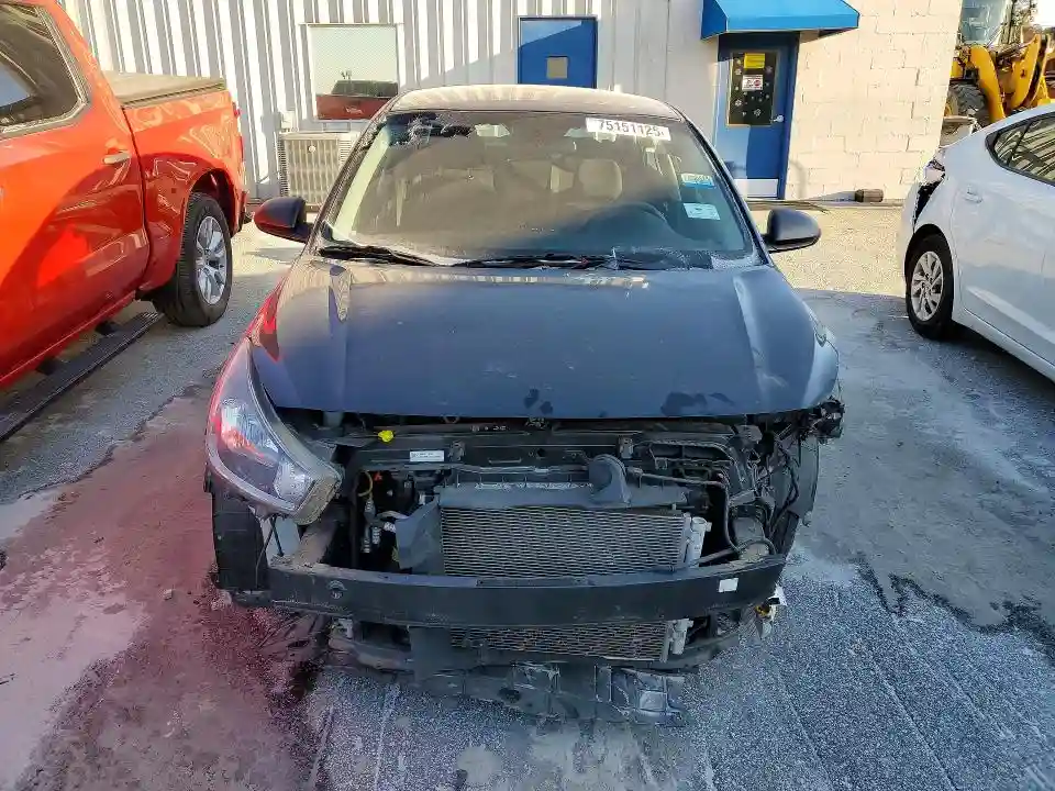 3KPA24AB4JE073399 2018 KIA RIO-4