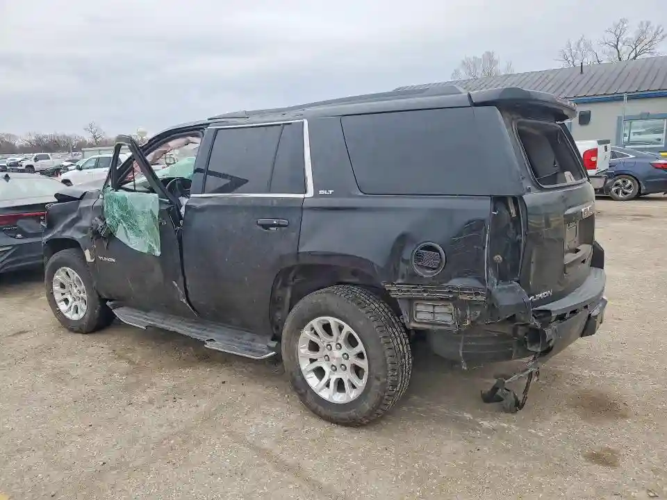 1GKS1BKC3HR167473 2017 GMC YUKON-1