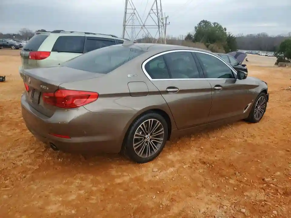 WBAJB1C58JB374757 2018 BMW 5 SERIES-2