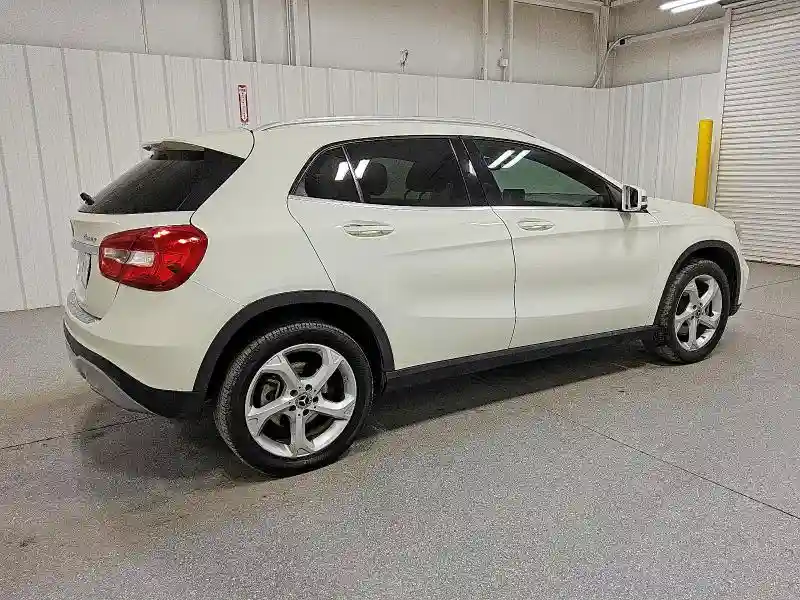 WDCTG4GB4JJ457908 2018 MERCEDES-BENZ GLA-CLASS-2