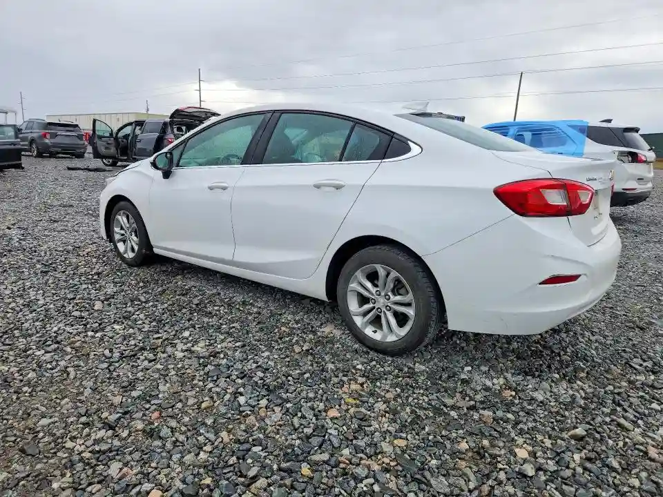 1G1BE5SM6K7137003 2019 CHEVROLET CRUZE-1
