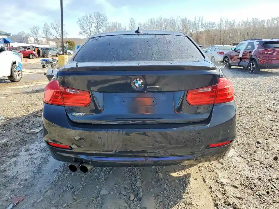WBA3B5G54FNS18022 2015 BMW 3 SERIES-5