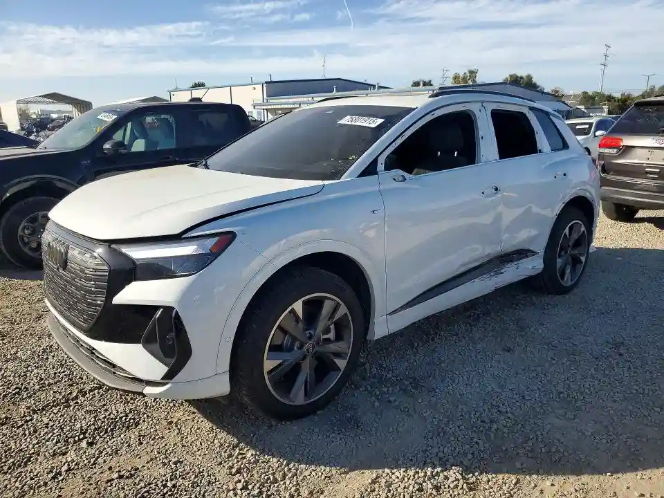 WA1L2BFZ5RP023085 2024 AUDI Q4 E-TRON-0