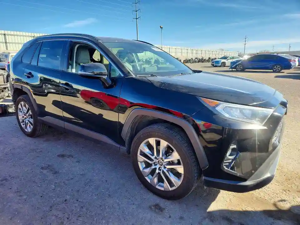 2T3A1RFV3MC154004 2021 TOYOTA RAV4-3
