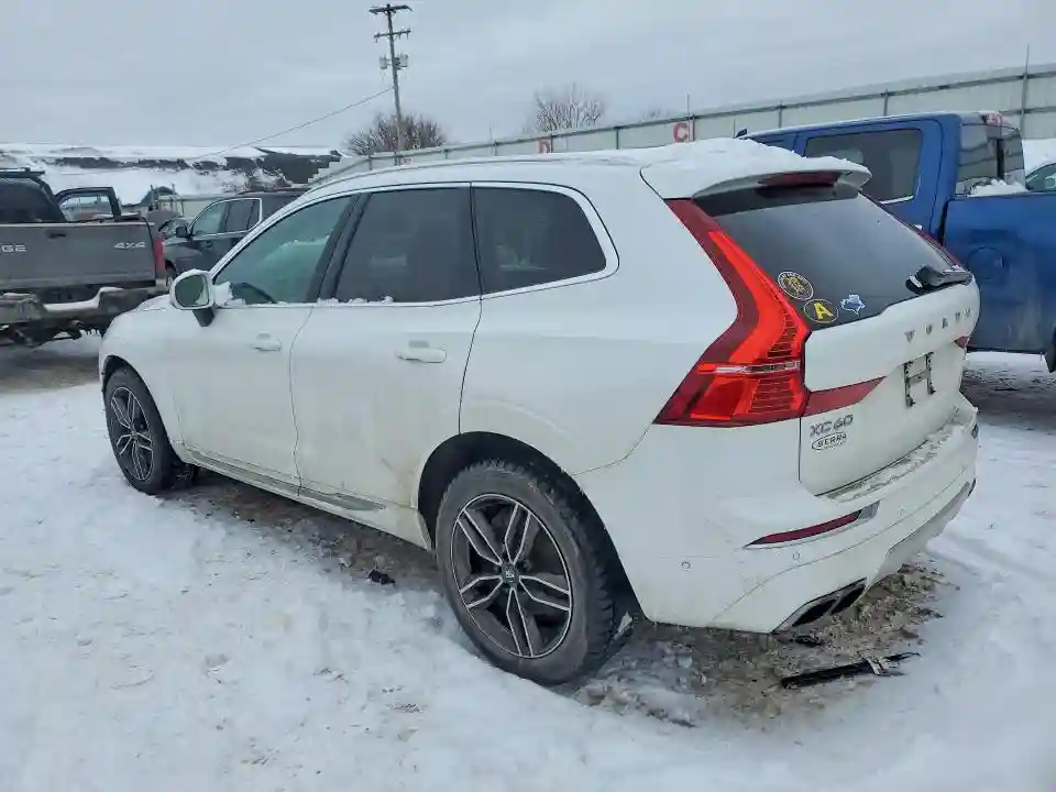 LYVA22RL0JB078158 2018 VOLVO XC60-1