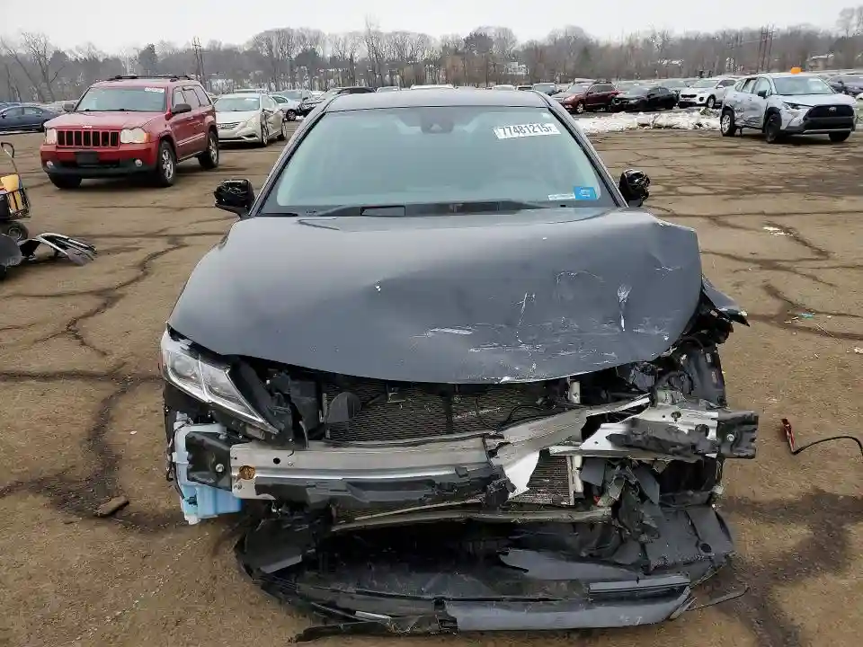 4T1C11BK5MU033004 2021 TOYOTA CAMRY-4