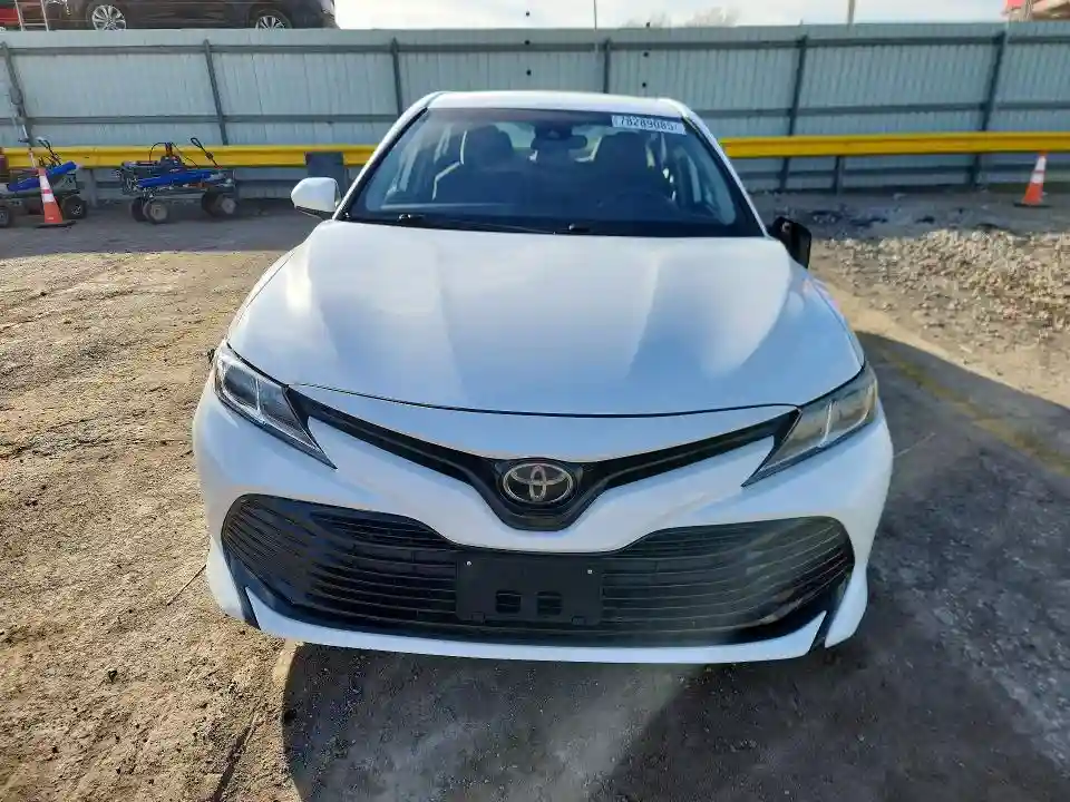 4T1B11HK3KU700619 2019 TOYOTA CAMRY-4
