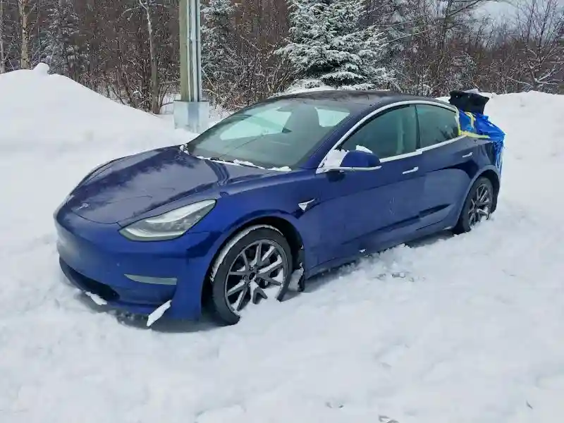 5YJ3E1EBXJF107719 2018 TESLA MODEL 3-0