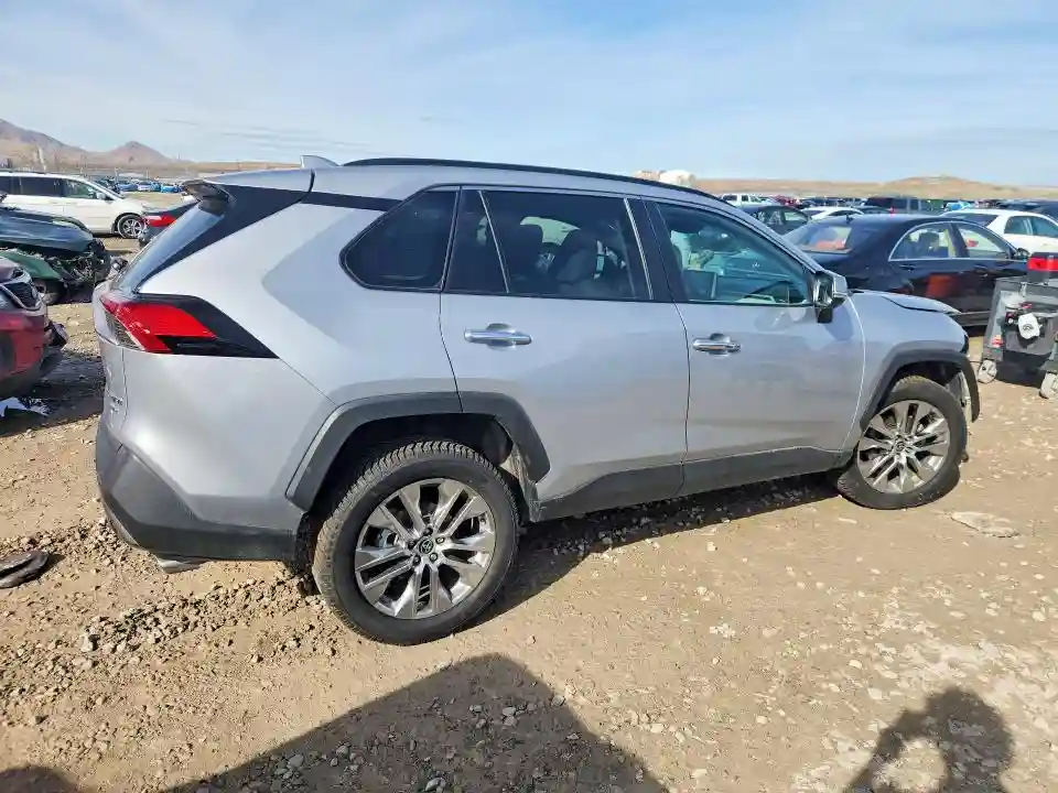 2T3N1RFV8MW233975 2021 TOYOTA RAV4-2