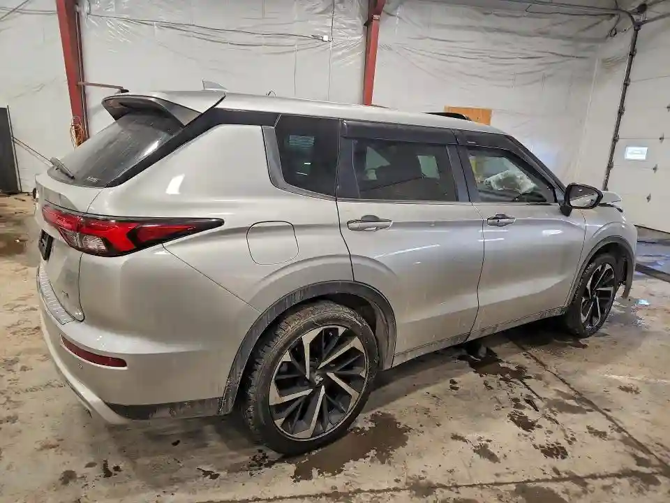 JA4J4UA86NZ025230 2022 MITSUBISHI OUTLANDER-2