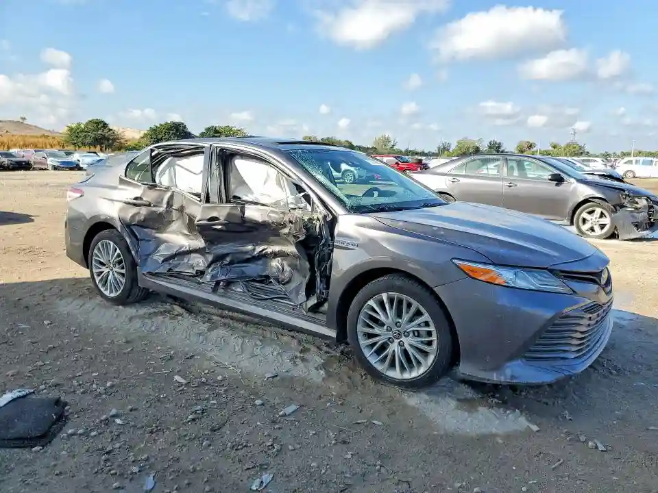 4T1F31AK1LU532714 2020 TOYOTA CAMRY-3