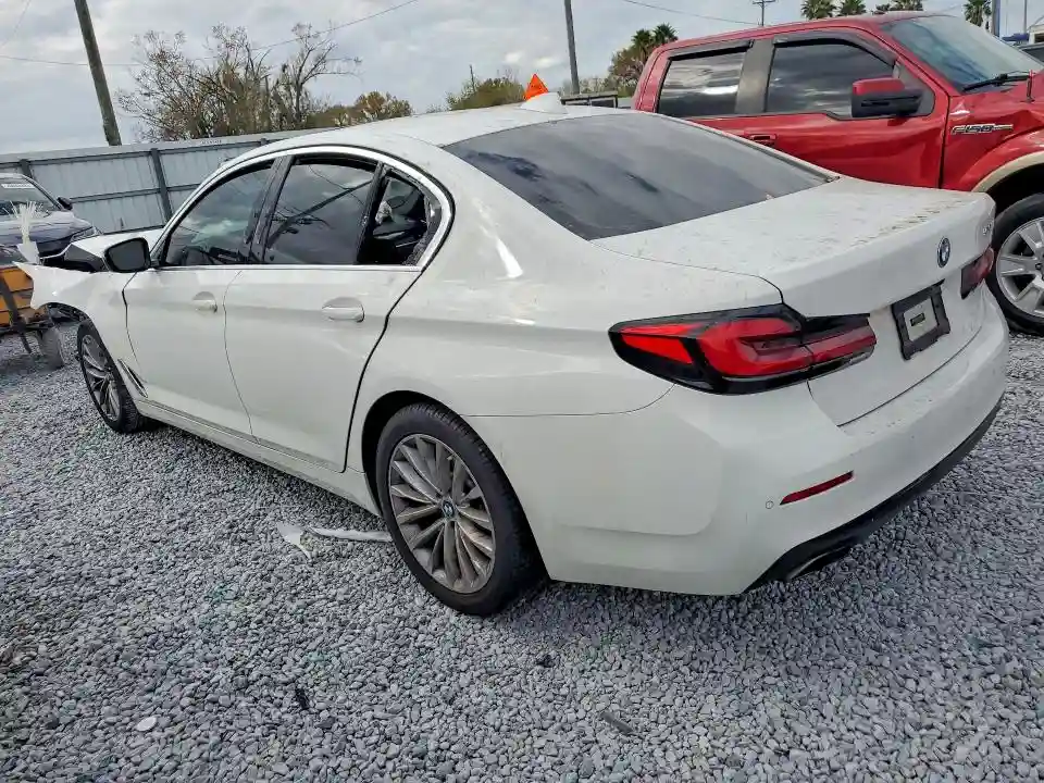 WBA53BH0XMCG37592 2021 BMW 5 SERIES-2