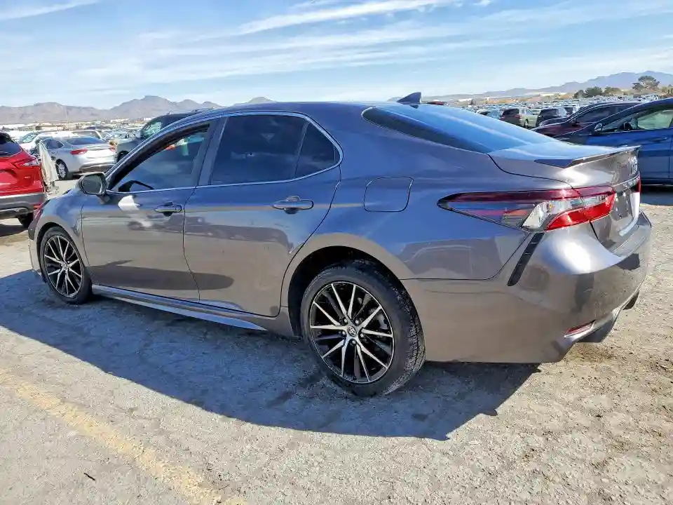 4T1G11AK0MU609066 2021 TOYOTA CAMRY-1