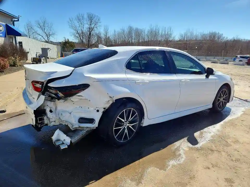 4T1G11AK4MU572202 2021 TOYOTA CAMRY-2