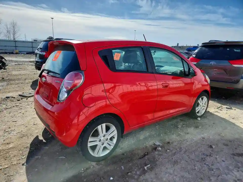 KL8CD6S91FC735635 2015 CHEVROLET SPARK-2