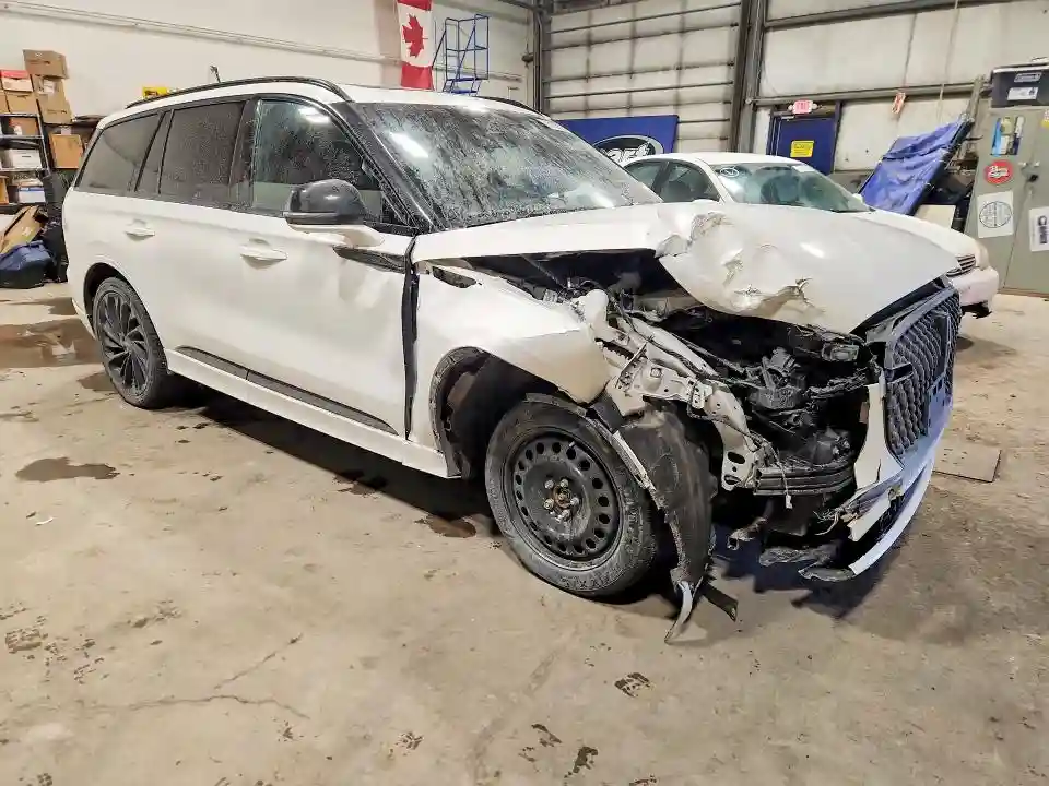 5LM5J7XC8SGL16079 2025 LINCOLN AVIATOR-3