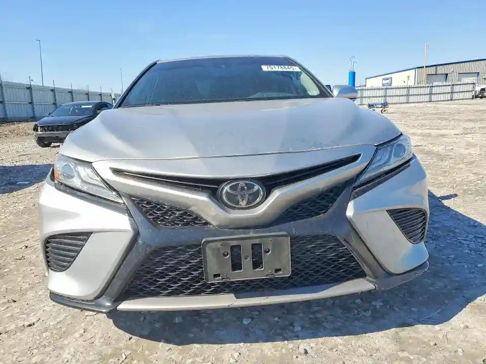 4T1B61HK3KU184747 2019 TOYOTA CAMRY-4