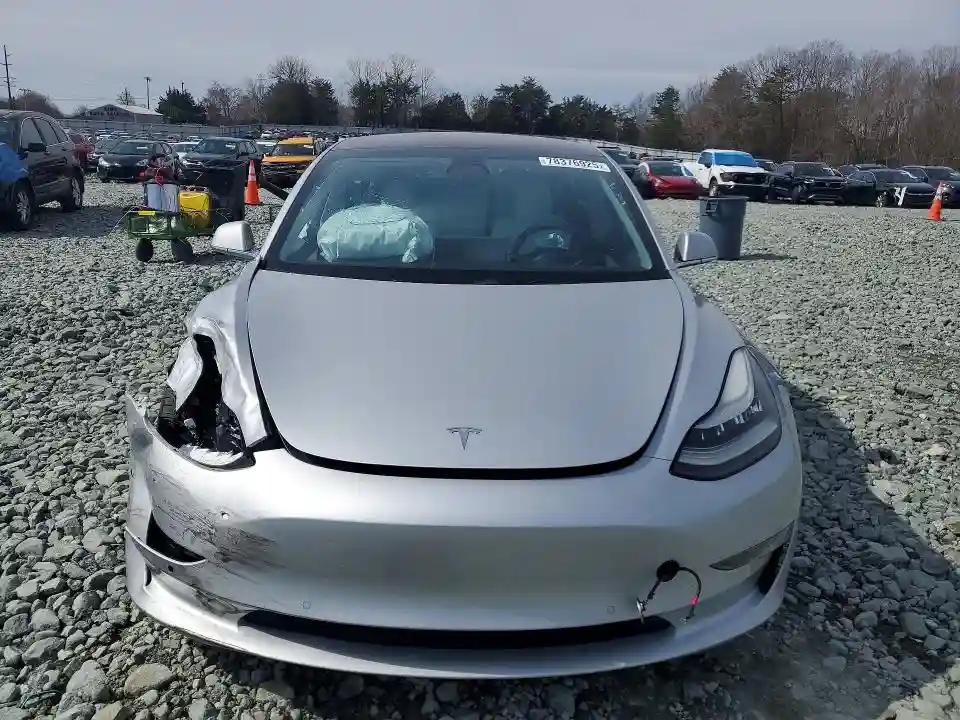 5YJ3E1EB6JF097335 2018 TESLA MODEL 3-4