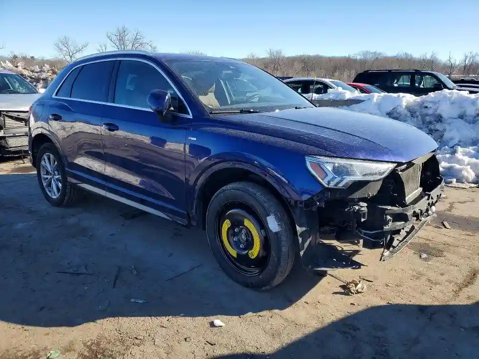 WA1DEDF34R1039560 2024 AUDI Q3-3