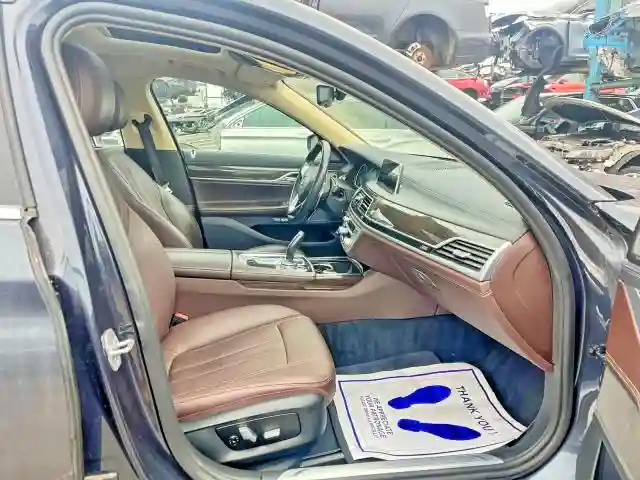 WBA7E4C54JGV23896 2018 BMW 7 SERIES-4