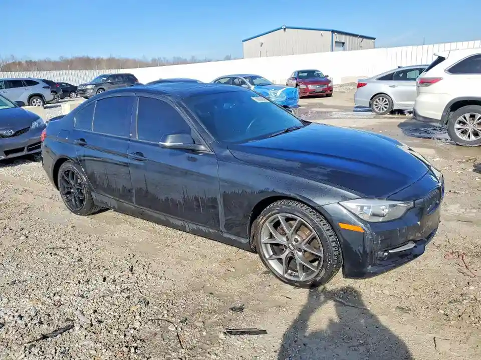 WBA3B5G54FNS18022 2015 BMW 3 SERIES-3