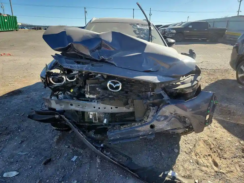 7MMVAAEW0SN113541 2025 MAZDA CX-50-4