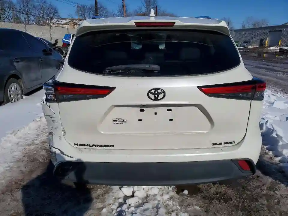 5TDGZRBH6MS130850 2021 TOYOTA HIGHLANDER-5