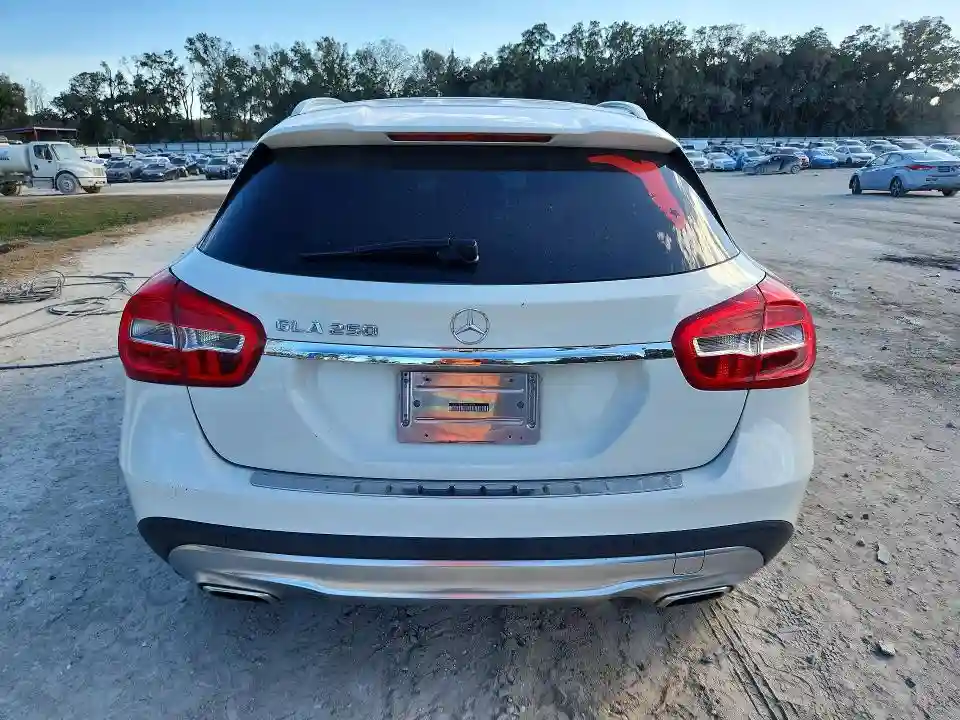 WDCTG4EB3FJ109088 2015 MERCEDES-BENZ GLA-CLASS-5
