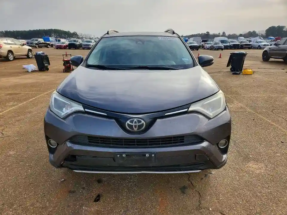 2T3WFREV7JW406758 2018 TOYOTA RAV4-4