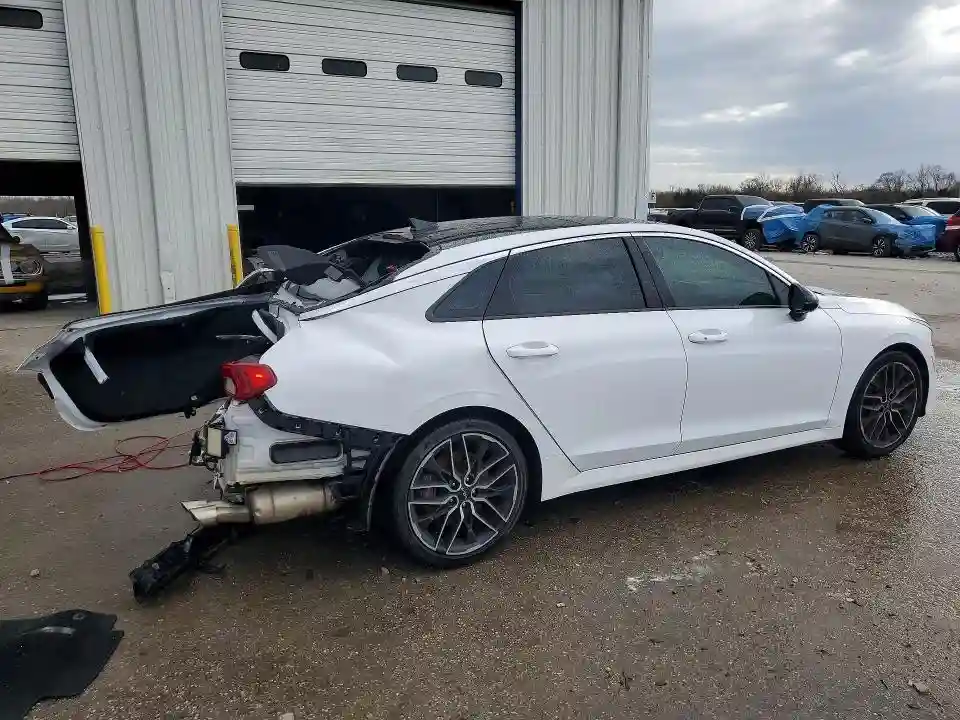 5XXG44J8XPG214355 2023 KIA K5-2