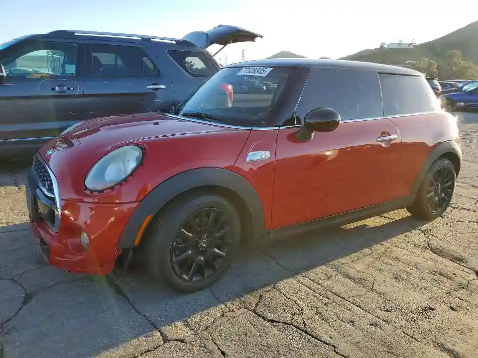 WMWXP7C3XH2A45973 2017 MINI COOPER-0