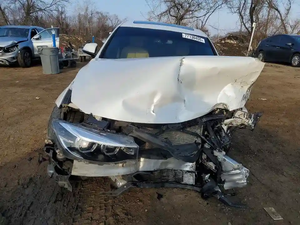 WBA8Z9C53HG453212 2017 BMW 3 SERIES-4