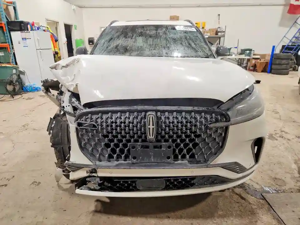 5LM5J7XC8SGL16079 2025 LINCOLN AVIATOR-4