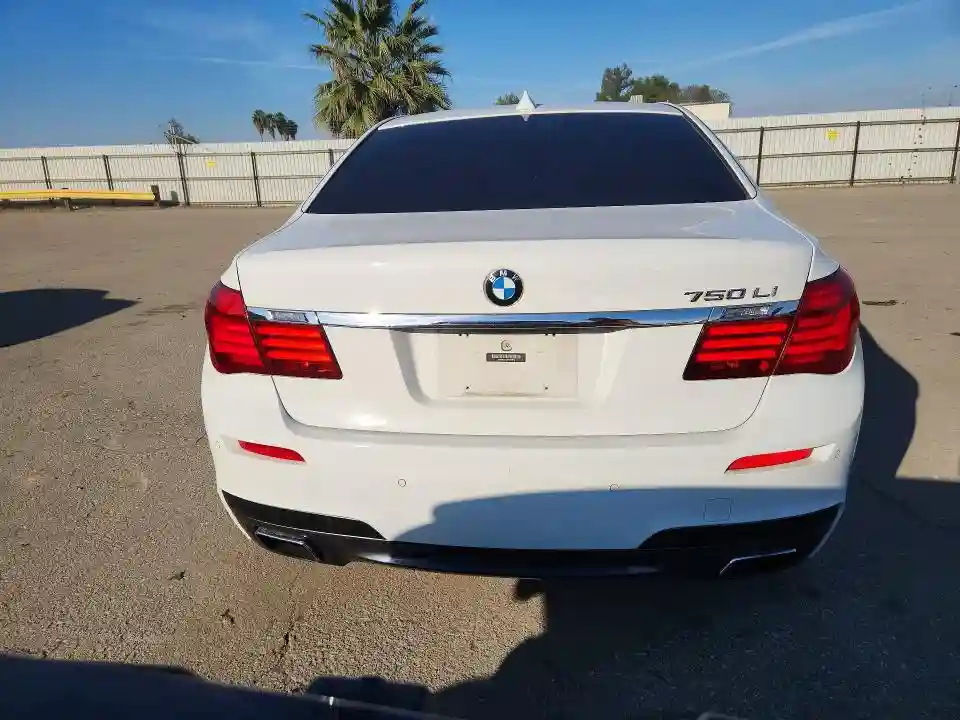 WBAYE8C59FD781903 2015 BMW 7 SERIES-5
