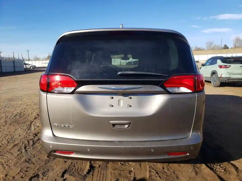 2C4RC1DG1HR832749 2017 CHRYSLER PACIFICA-5