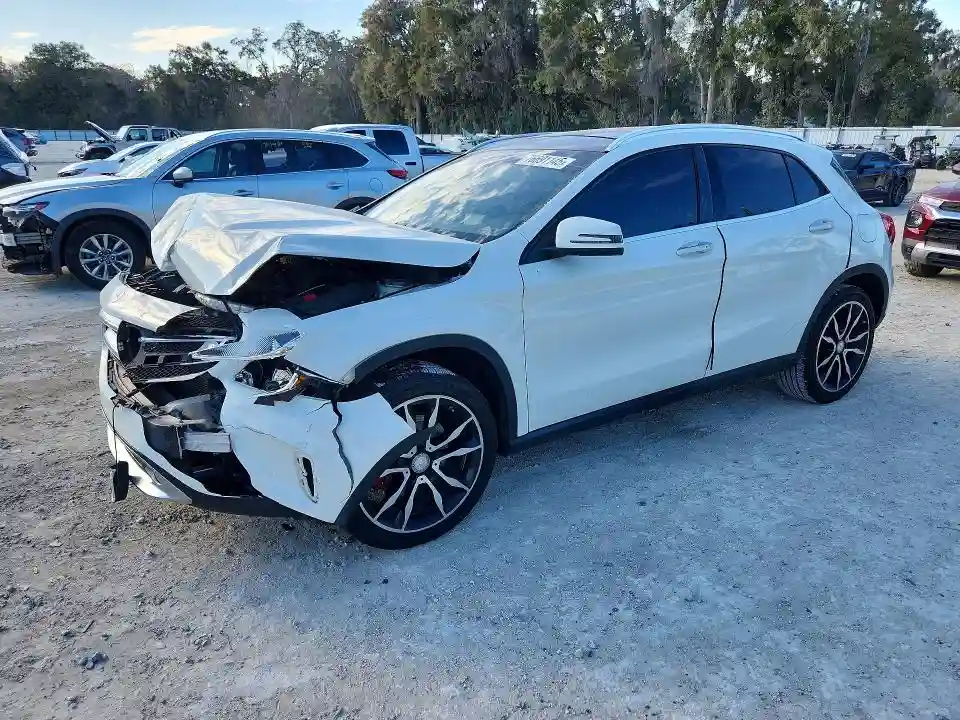 WDCTG4EB3FJ109088 2015 MERCEDES-BENZ GLA-CLASS-0