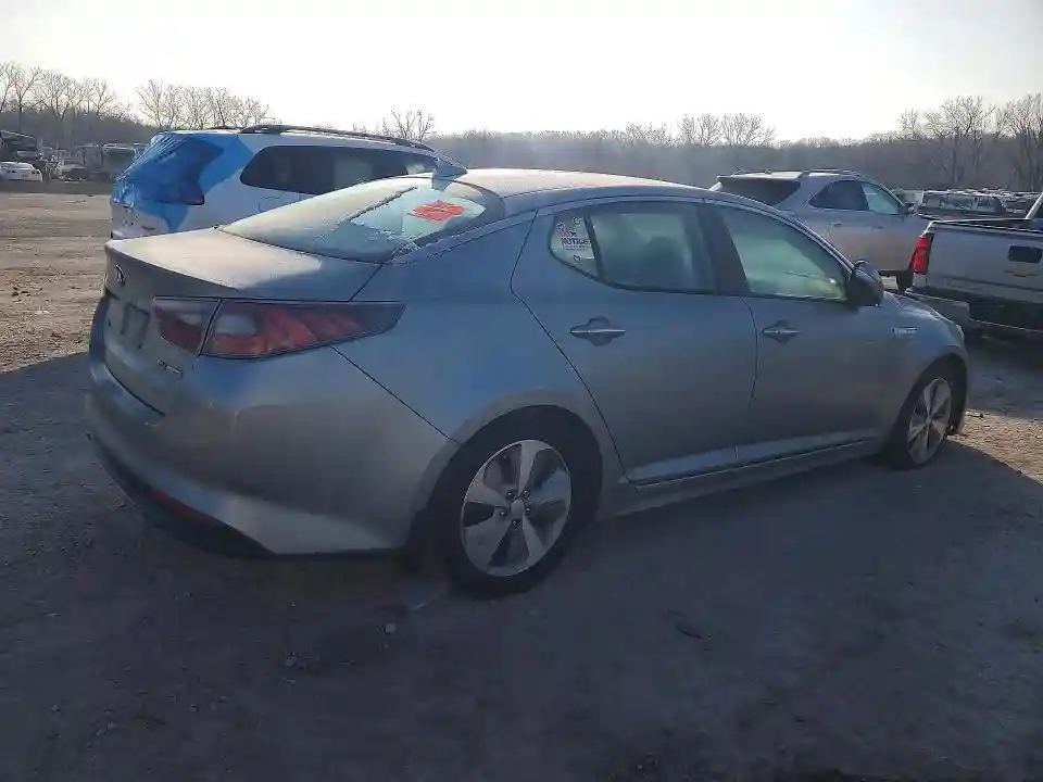 KNAGN4AD0G5094254 2016 KIA OPTIMA-2