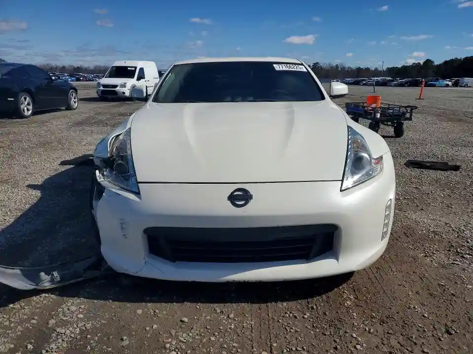 JN1AZ4EH3GM935938 2016 NISSAN 370Z-4